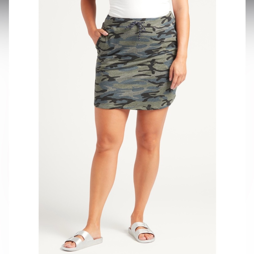 Sundry Saturday Skirt